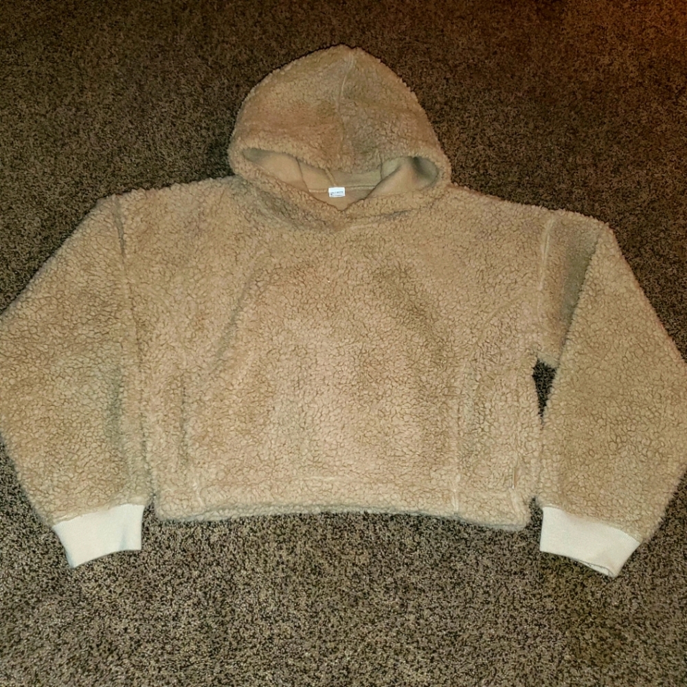 Gilly Hicks Cropped Sherpa pullover